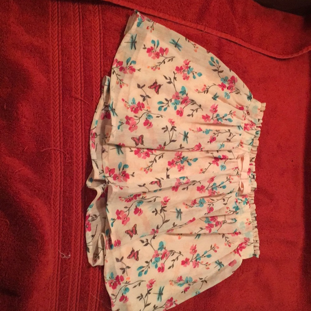 Sonoma size 5 pink flowered skirt.